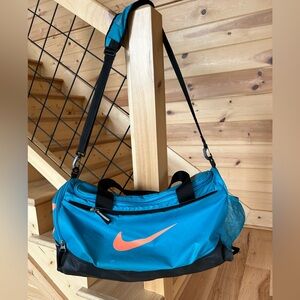 The Nike Gym Club Bag-Teal/Orange-20”x11”x9”-perfect for sports or gym!